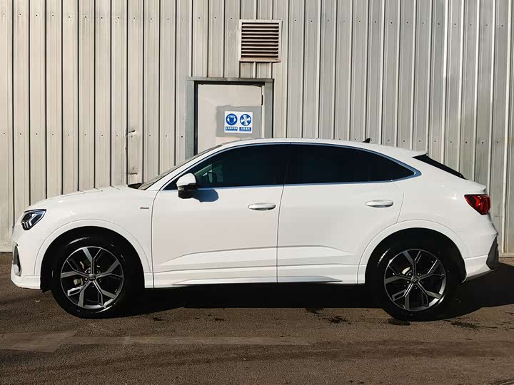 Фото 3 - Audi Q3 Sportback