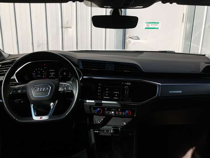 Фото 7 - Audi Q3 Sportback