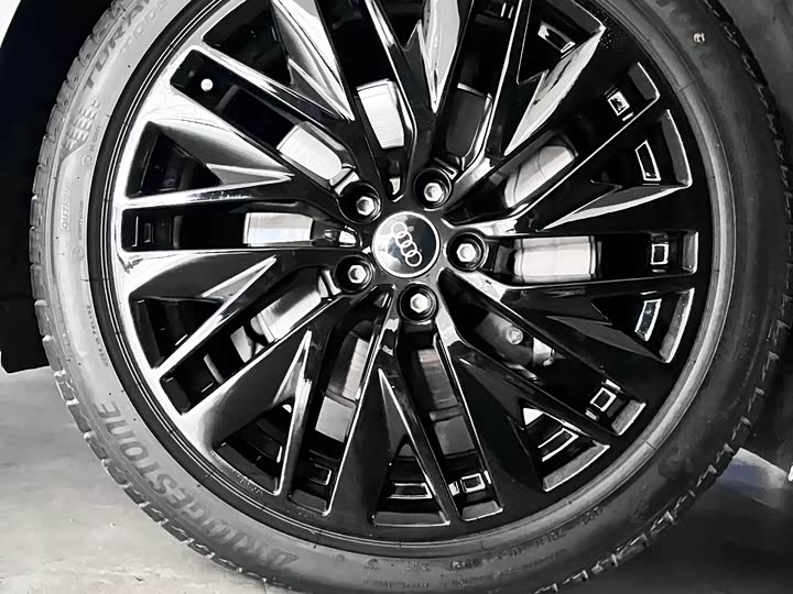 Фото 4 - Audi A7