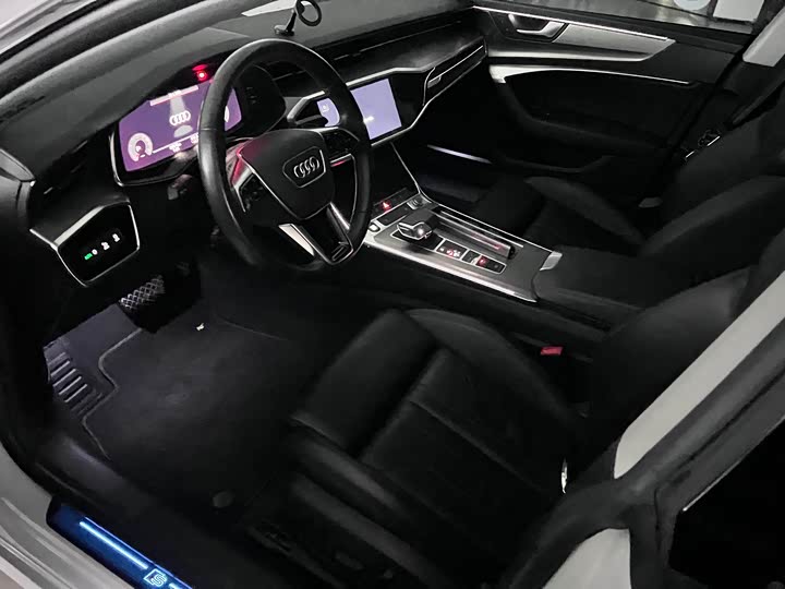 Фото 5 - Audi A7