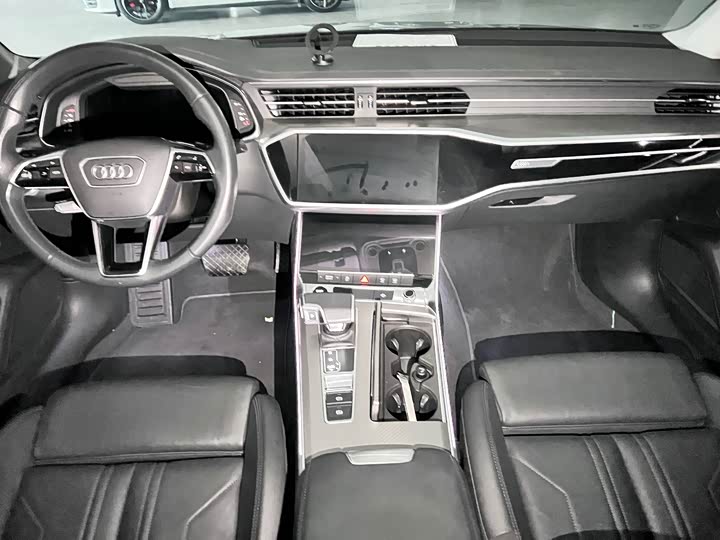 Фото 6 - Audi A7