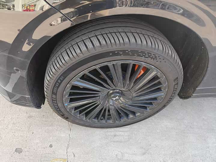 Фото 3 - XPeng G9