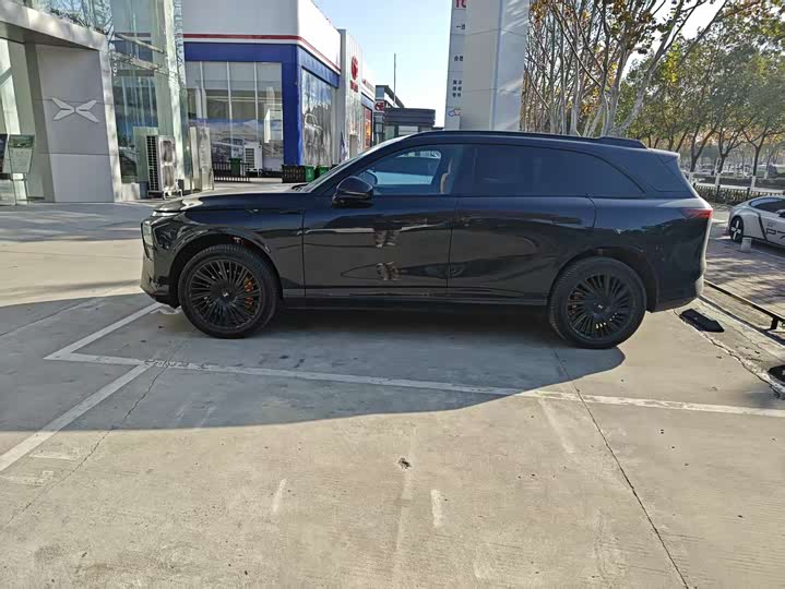 Фото 4 - XPeng G9