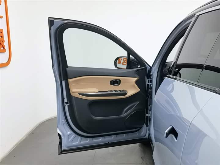 Фото 8 - Nio ES6