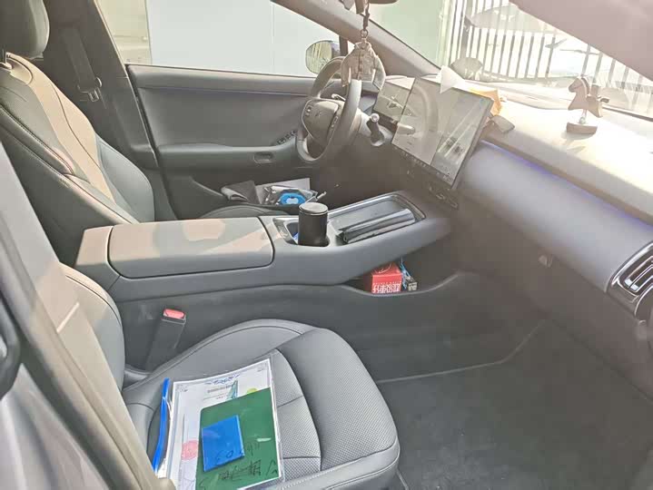 Фото 2 - XPeng F57