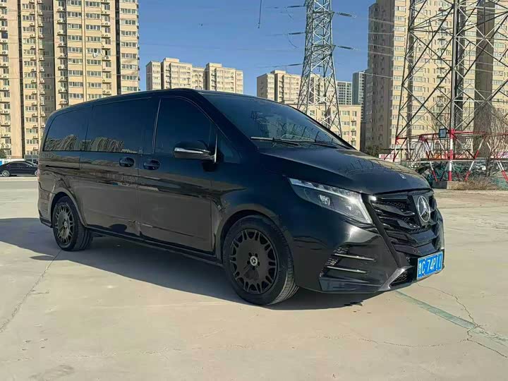 Фото 3 - Mercedes-Benz V-Class