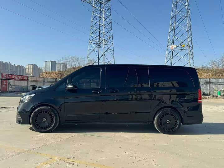 Фото 4 - Mercedes-Benz V-Class