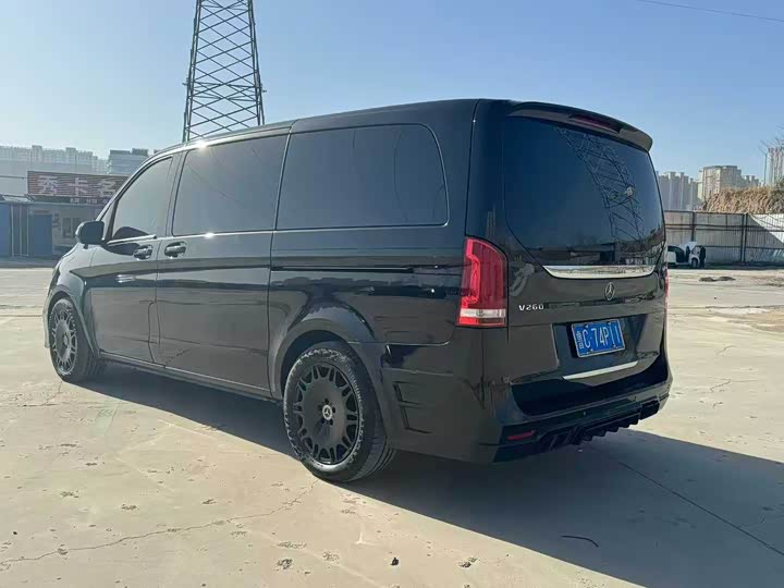 Фото 6 - Mercedes-Benz V-Class