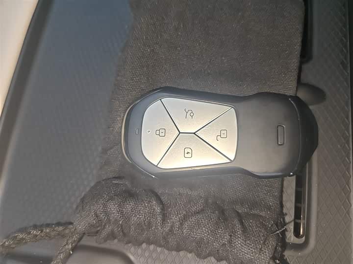 Фото 9 - XPeng G6