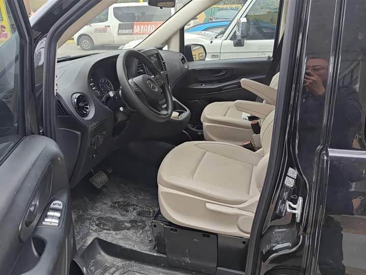 Фото 9 - Mercedes-Benz Vito