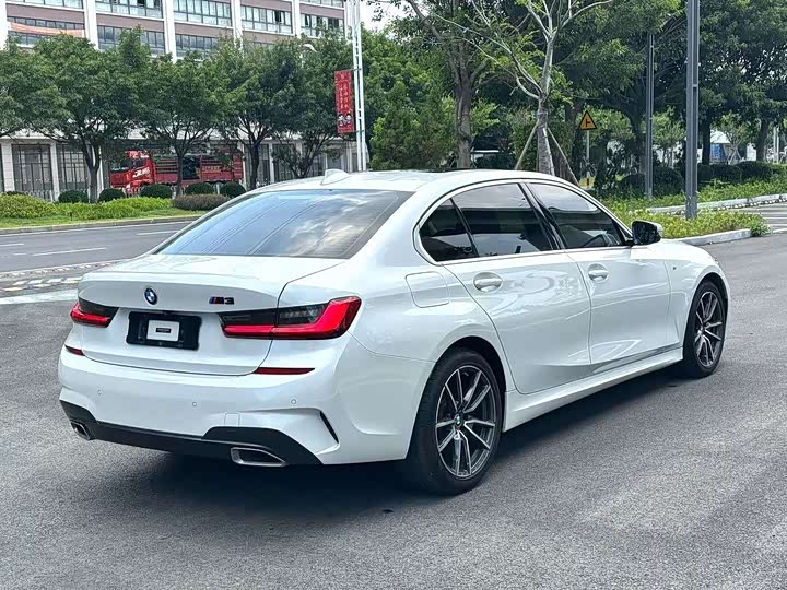 Фото 4 - BMW 3 Series