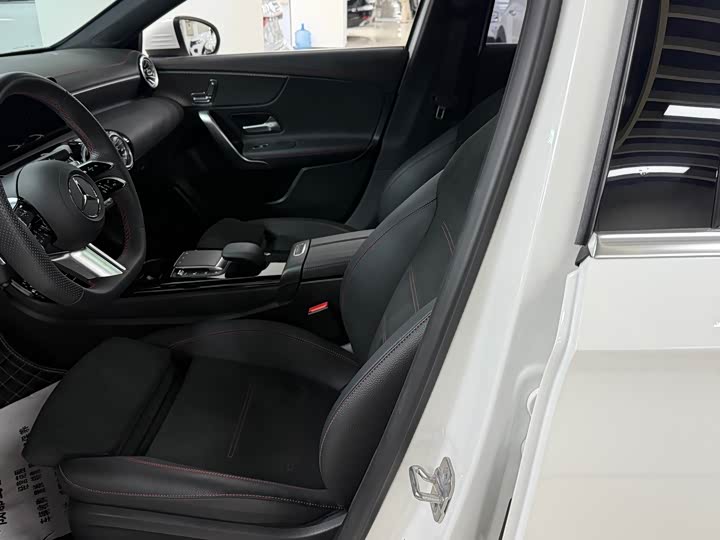 Фото 2 - Mercedes-Benz A-Class