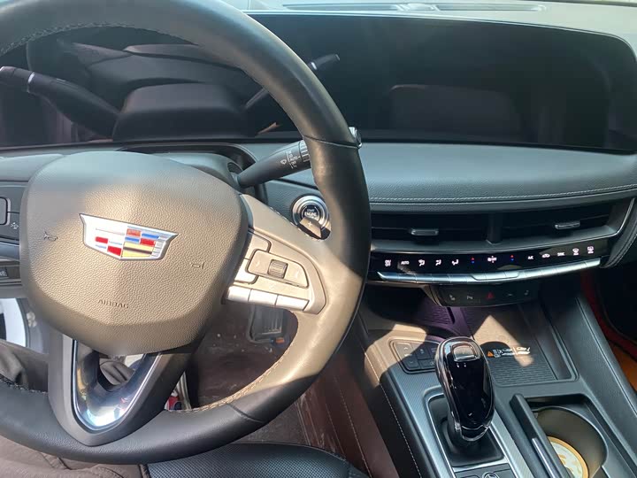 Фото 3 - Cadillac CT5