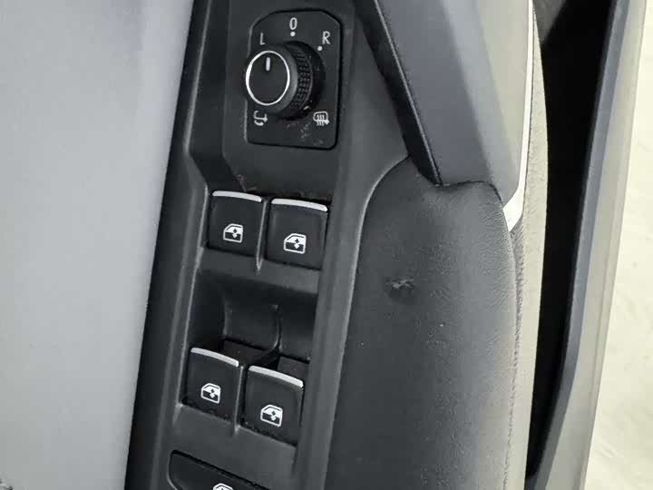 Фото 8 - Volkswagen Tayron