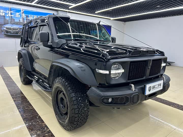 Фото 3 - Tank 300