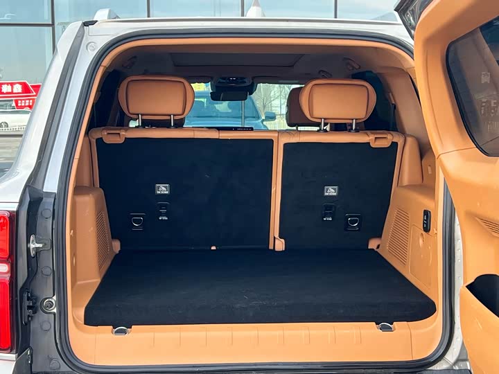 Фото 7 - Tank 500 Hybrid