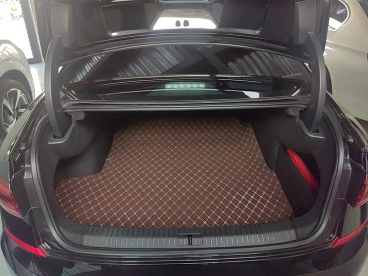 Фото 4 - Volkswagen Passat