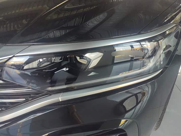 Фото 5 - Volkswagen Passat