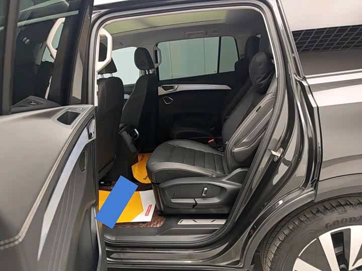 Фото 9 - Volkswagen Talagon