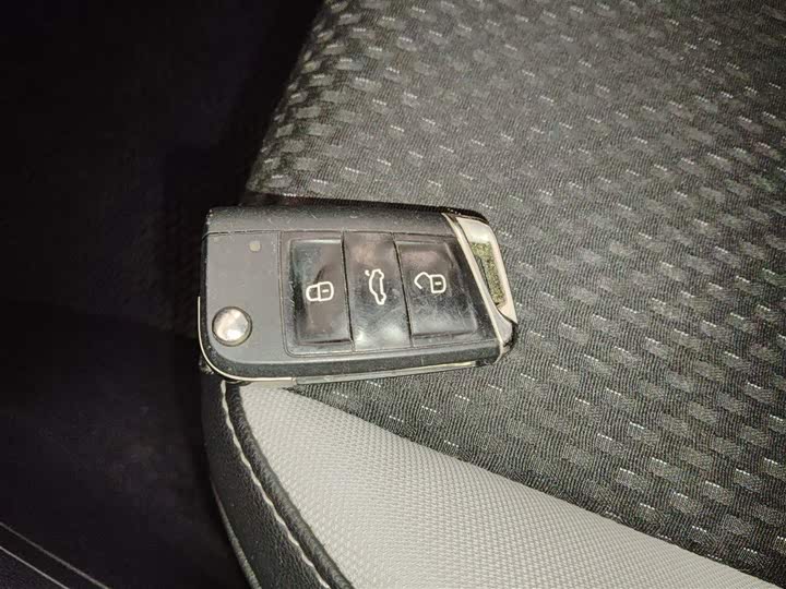 Фото 9 - Volkswagen Tacqua