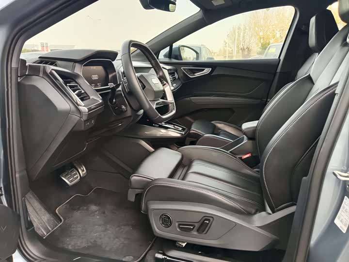 Фото 7 - Audi Q4 e-tron