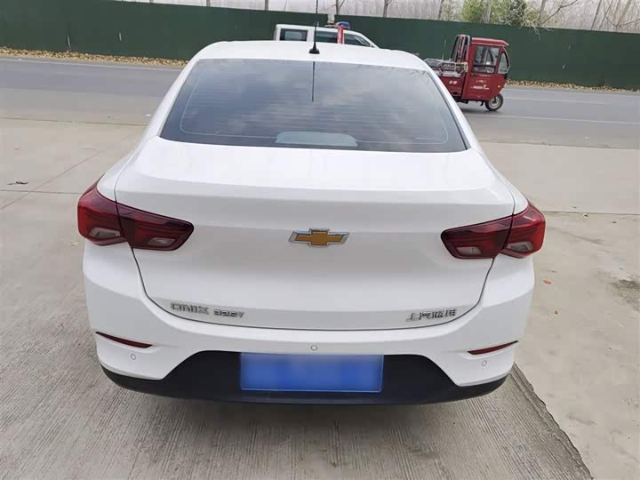 Фото 6 - Chevrolet Onix (Cavalier)