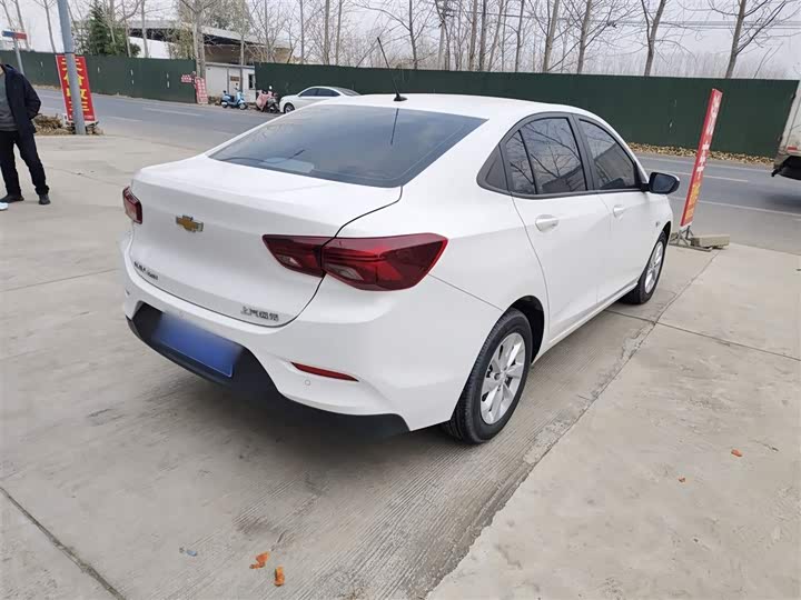 Фото 7 - Chevrolet Onix (Cavalier)