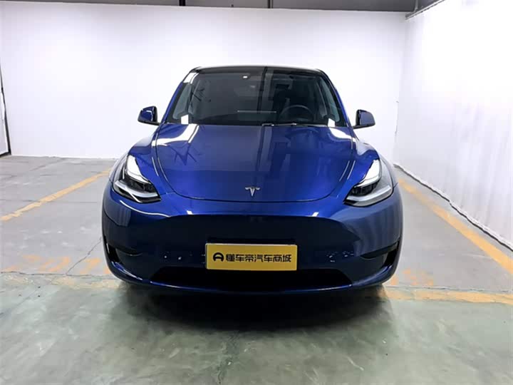 Фото 3 - Tesla Model Y