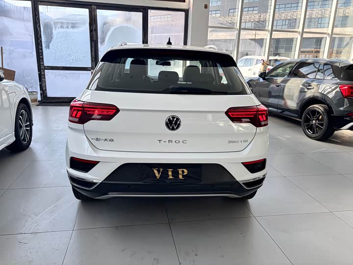 Фото 4 - Volkswagen T-Roc