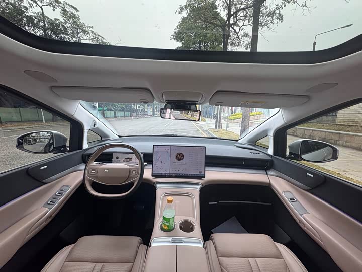 Фото 9 - XPeng X9