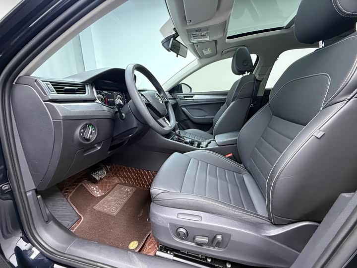 Фото 6 - Skoda Superb