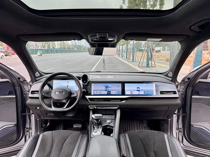 Фото 6 - Geely Monjaro