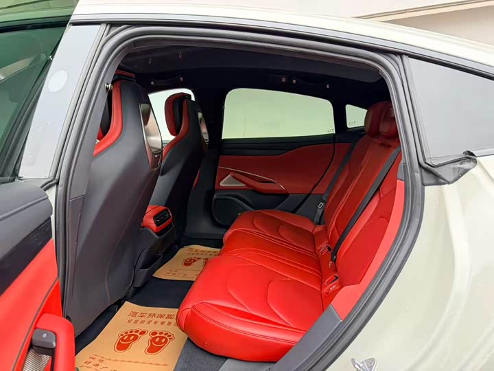 Фото 6 - Xiaomi SU7