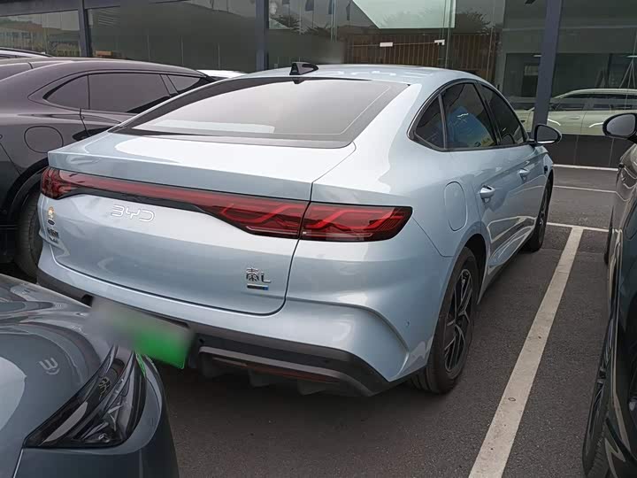 Фото 7 - BYD Qin L