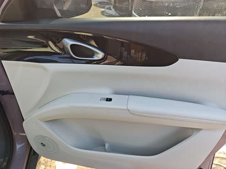 Фото 4 - Geely Galaxy Geome