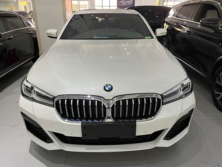 Фото 2 - BMW 5 Series