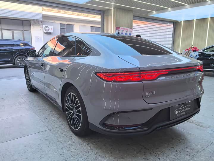 Фото 6 - BYD Han