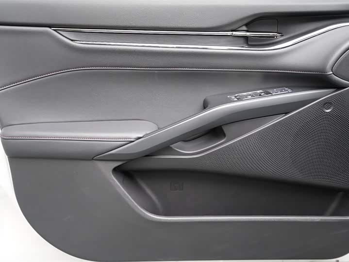 Фото 5 - Ford Mondeo