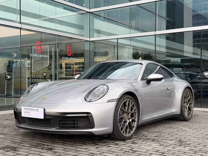 Фото 1 - Porsche 911