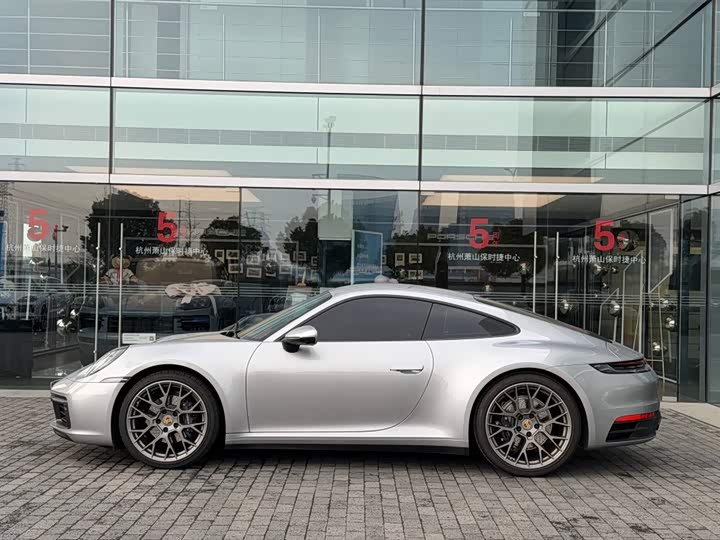 Фото 2 - Porsche 911