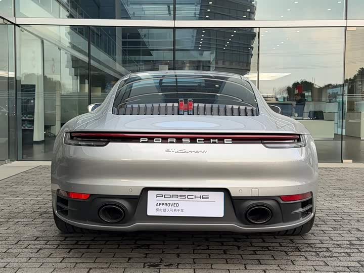 Фото 4 - Porsche 911