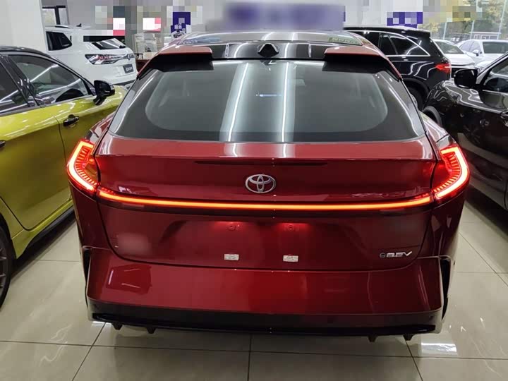 Фото 6 - Toyota bZ5