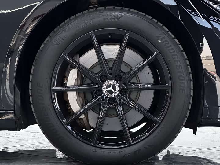 Фото 8 - Mercedes-Benz EQE