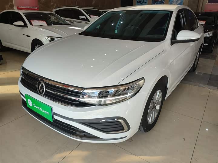 Фото 1 - Volkswagen Bora