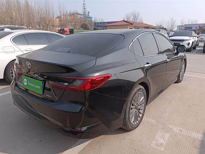 Фото 7 - Toyota Camry