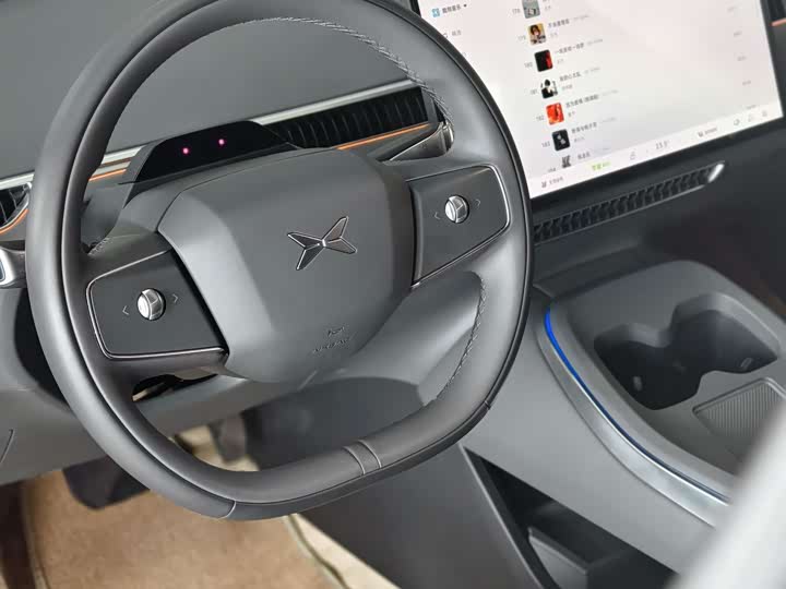 Фото 7 - XPeng Mona M03