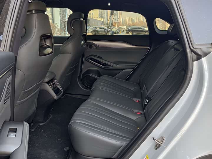 Фото 6 - BYD Song L