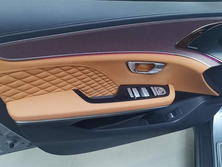 Фото 7 - BYD Han