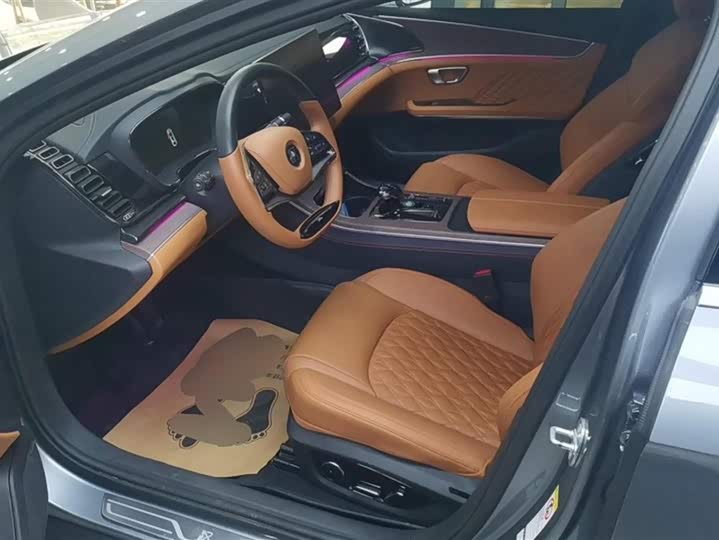 Фото 9 - BYD Han