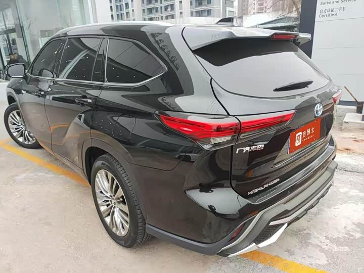 Фото 3 - Toyota Highlander